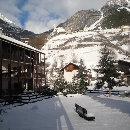 Capitel B Apartman *